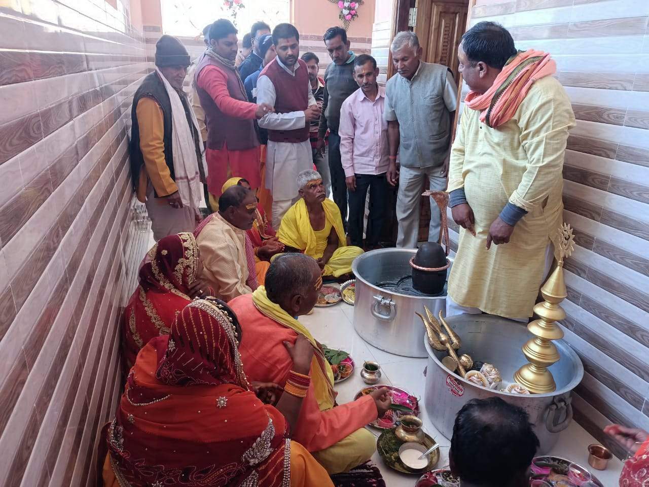 शिव दरबार की प्राण प्रतिष्ठा के लिए अनुष्ठान शुरू