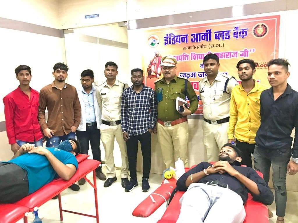 स्वास्थ्य, शिक्षा और सुरक्षा से ओतप्रोत रहा इंडियन आर्मी बल्ड बैंक का रक्तदान शिविर स्वास्थ्य, शिक्षा और सुरक्षा से ओतप्रोत रहा इंडियन आर्मी बल्ड बैंक का रक्तदान शिविर