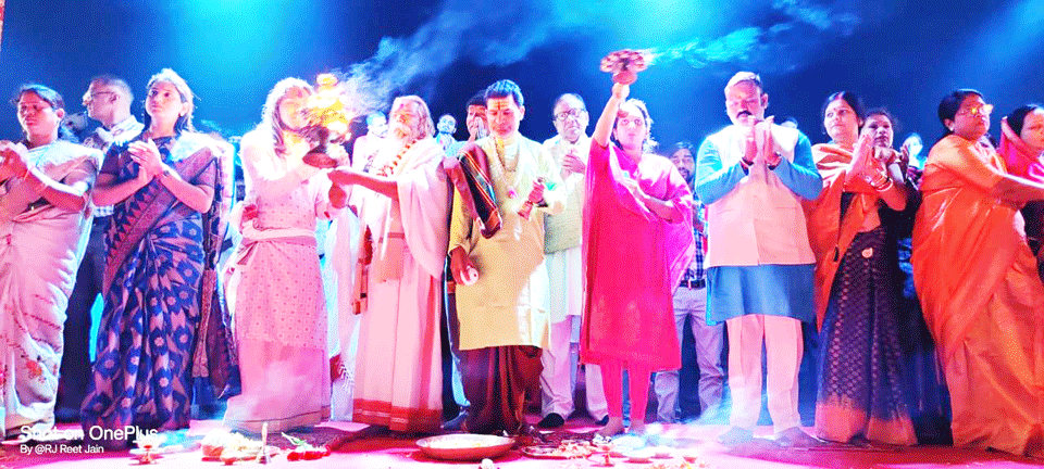 महानदी आरती में शामिल हुए गौ सेवा आयोग के अध्यक्ष 