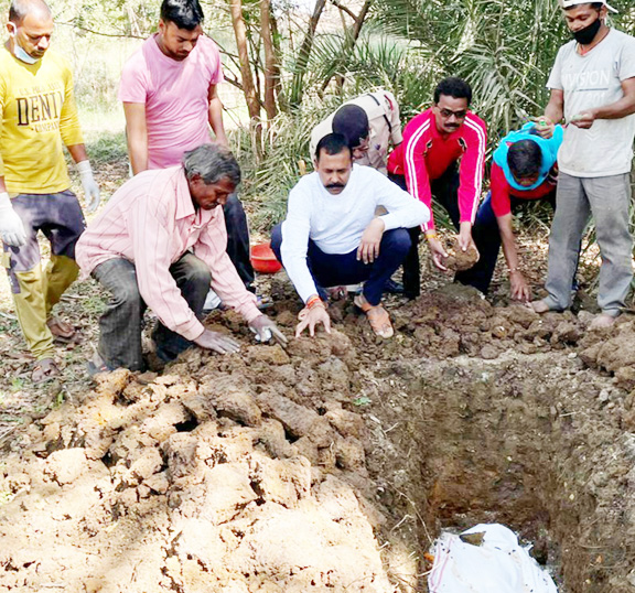 67वीं लावारिस लाश का बोल बम सेवा समिति ने किया अंतिम संस्कार