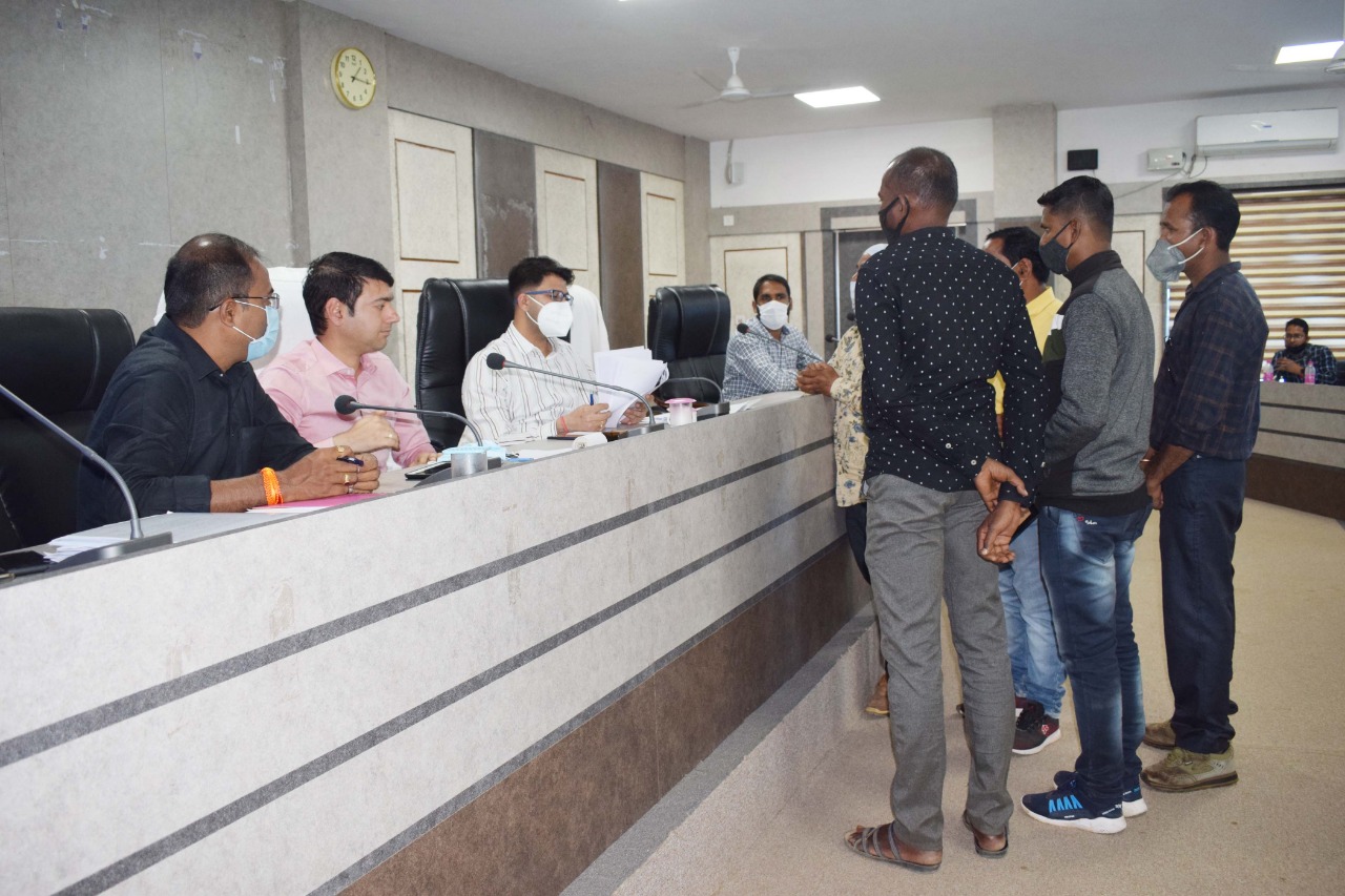 कलेक्टर-एसपी ने सुनीं समस्याएं