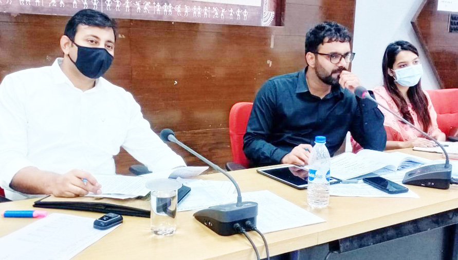 जाति प्रमाण पत्र बनाने में लापरवाही बरतने वाले अधिकारी-कर्मियों के विरूद्ध होगी कार्रवाई