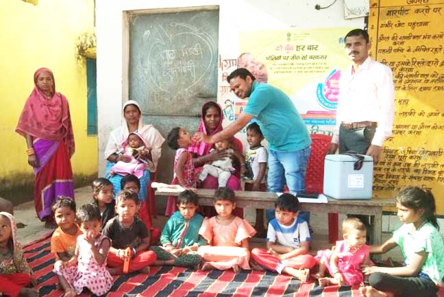 उपस्वास्थ्य केंद्र करैहा में चलाया पल्स पोलियो अभियान