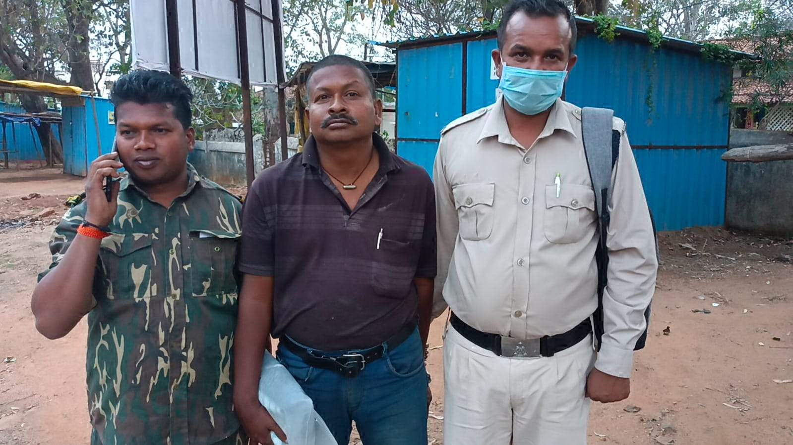 छेड़छाड़, 4 माह से फरार सरपंच गिरफ्तार