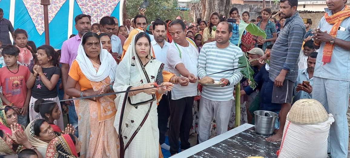 चुरेला में शनि मंदिर के प्राण-प्रतिष्ठा कार्यक्रम में उत्तरी हुई शामिल