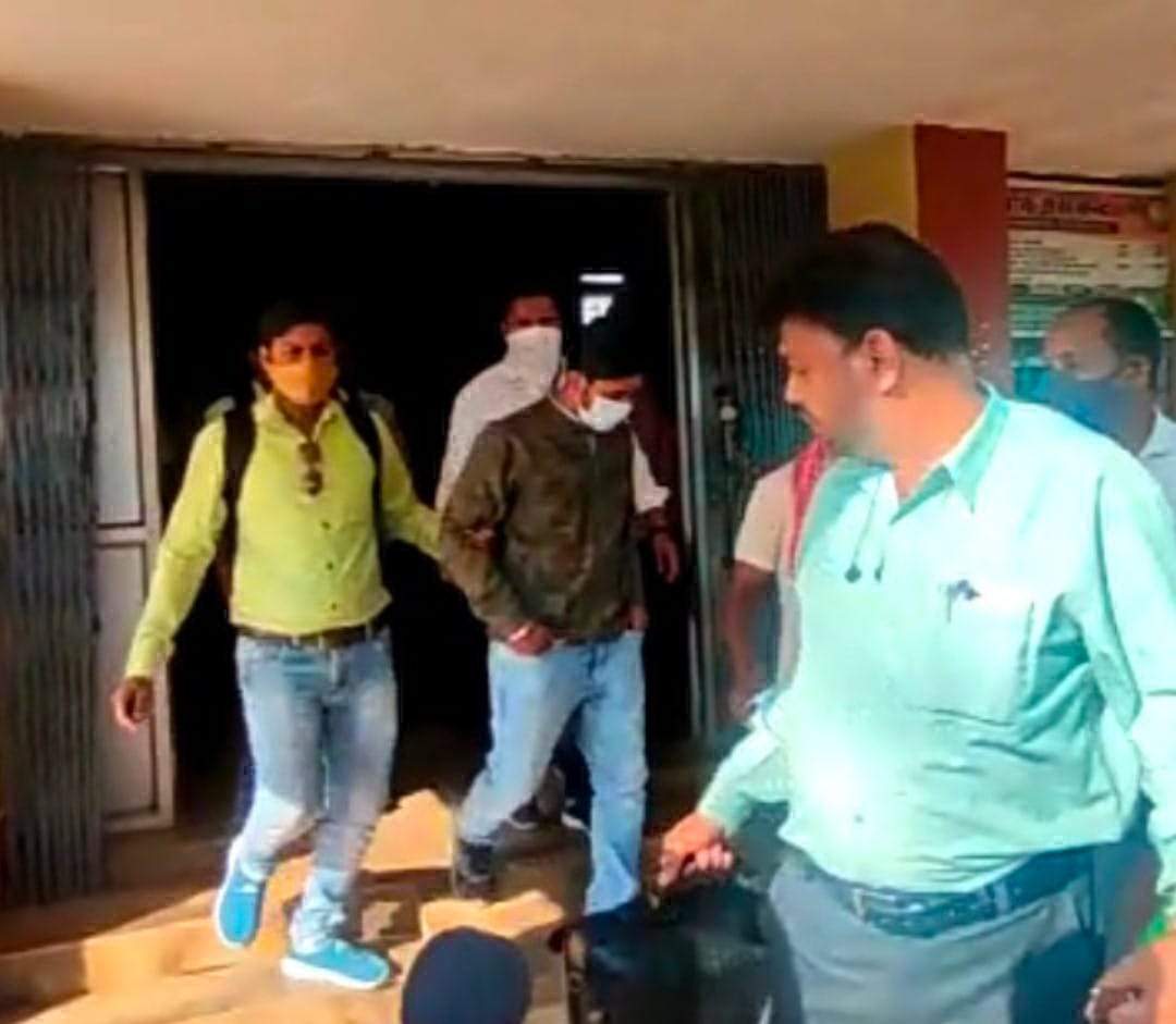 साजा एसडीएम दफ्तर का बाबू रिश्वत लेते गिरफ्तार