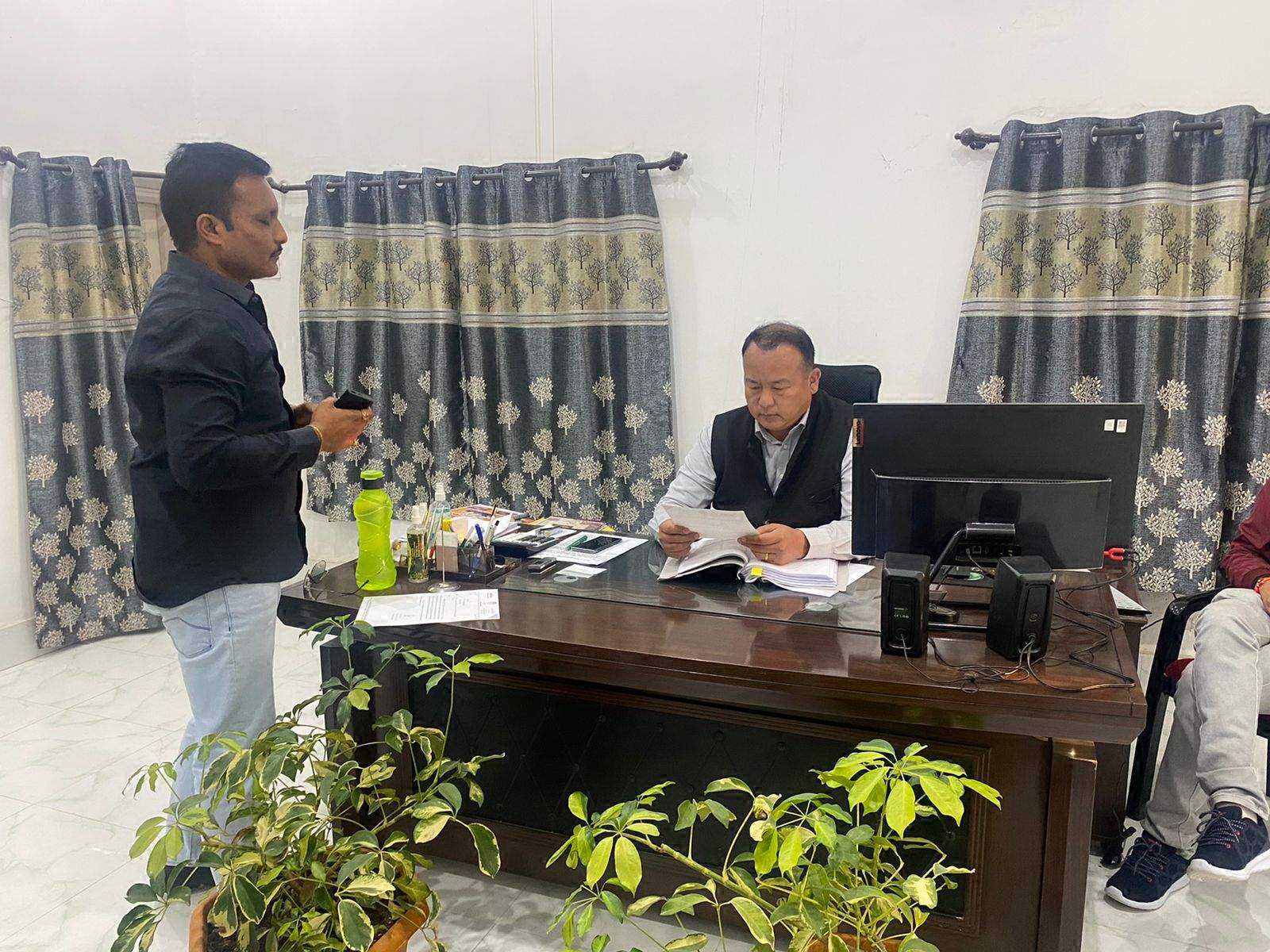 सेमरसोत अभ्यारण के रिजर्व फॉरेस्ट में पेड़ों की कटाई की शिकायत मुख्य वन संरक्षक से