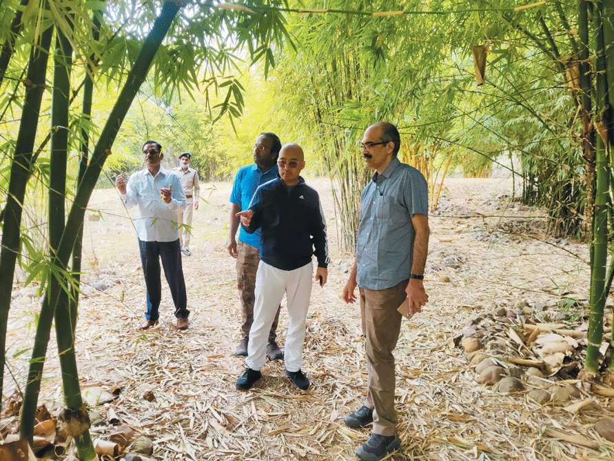 बंबू की प्रजातियों का संरक्षण व संवर्धन जरूरी-कल्लाजे, वन अनुसंधान के सीसीएफ ने बंबू सेटम का किया अवलोकन बंबू की प्रजातियों का संरक्षण व संवर्धन जरूरी-कल्लाजे, वन अनुसंधान के सीसीएफ ने बंबू सेटम का किया अवलोकन