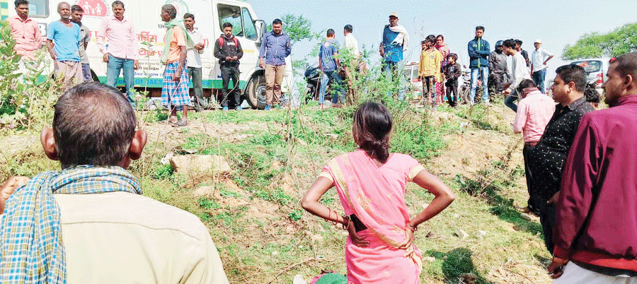 वाहन की ठोकर से महिला की मौत