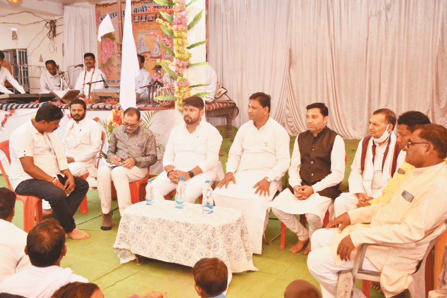 विधायक छाबड़ा ने किया कबीर सामुदायिक भवन का लोकार्पण विधायक छाबड़ा ने किया कबीर सामुदायिक भवन का लोकार्पण