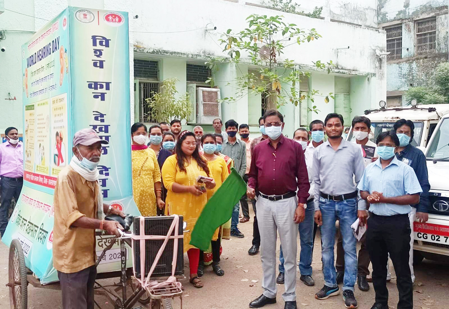 कान की देखभाल और समस्याओं के प्रति किया जागरूक कान की देखभाल और समस्याओं के प्रति किया जागरूक