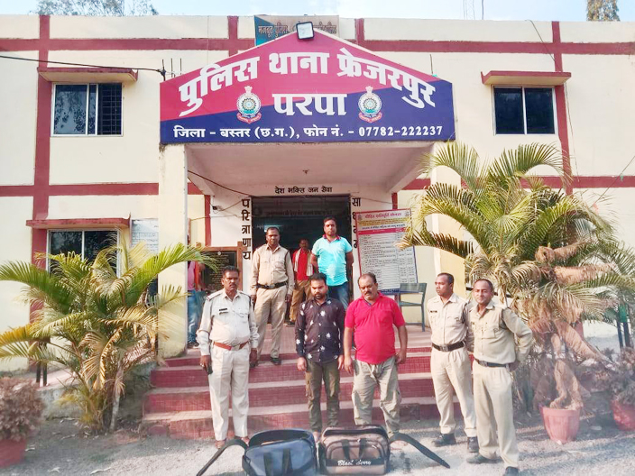 2 प्रकरणों में 3 गांजा तस्कर गिरफ्तार