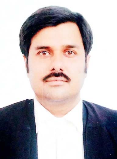 वकीलों को झूठे मुकदमों में फंसाने से कमजोर होगा लोकतंत्र वकीलों को झूठे मुकदमों में फंसाने से कमजोर होगा लोकतंत्र