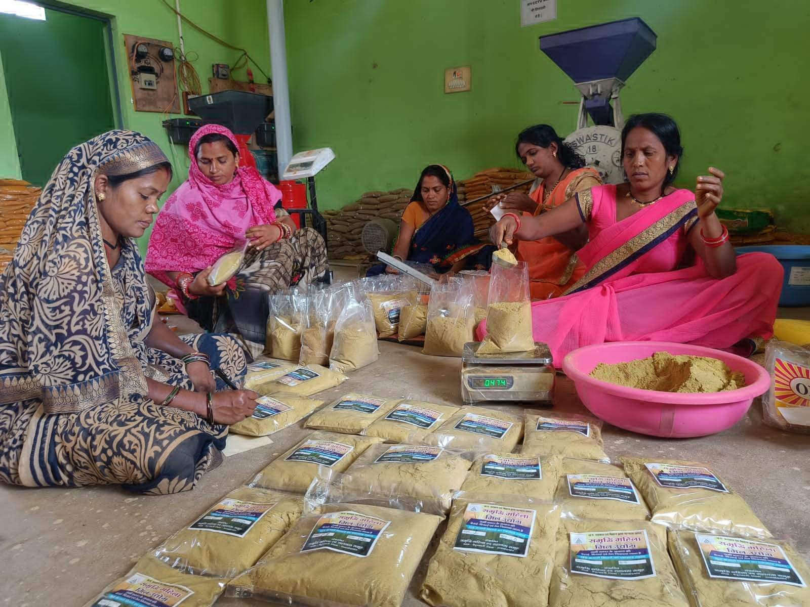 कारोबारी जगत में सशक्त बनी नांदगांव की महिला समूह को सर्वाधिक एक अरब का ऋण