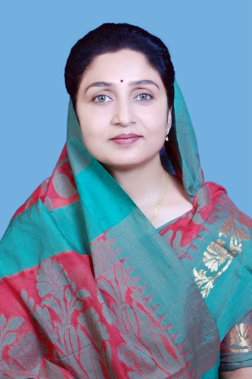 पुरेंदेश्वरी से मिलकर छुईखदान की पूर्व नपा अध्यक्ष ने की भाजपा नेताओं की शिकायत