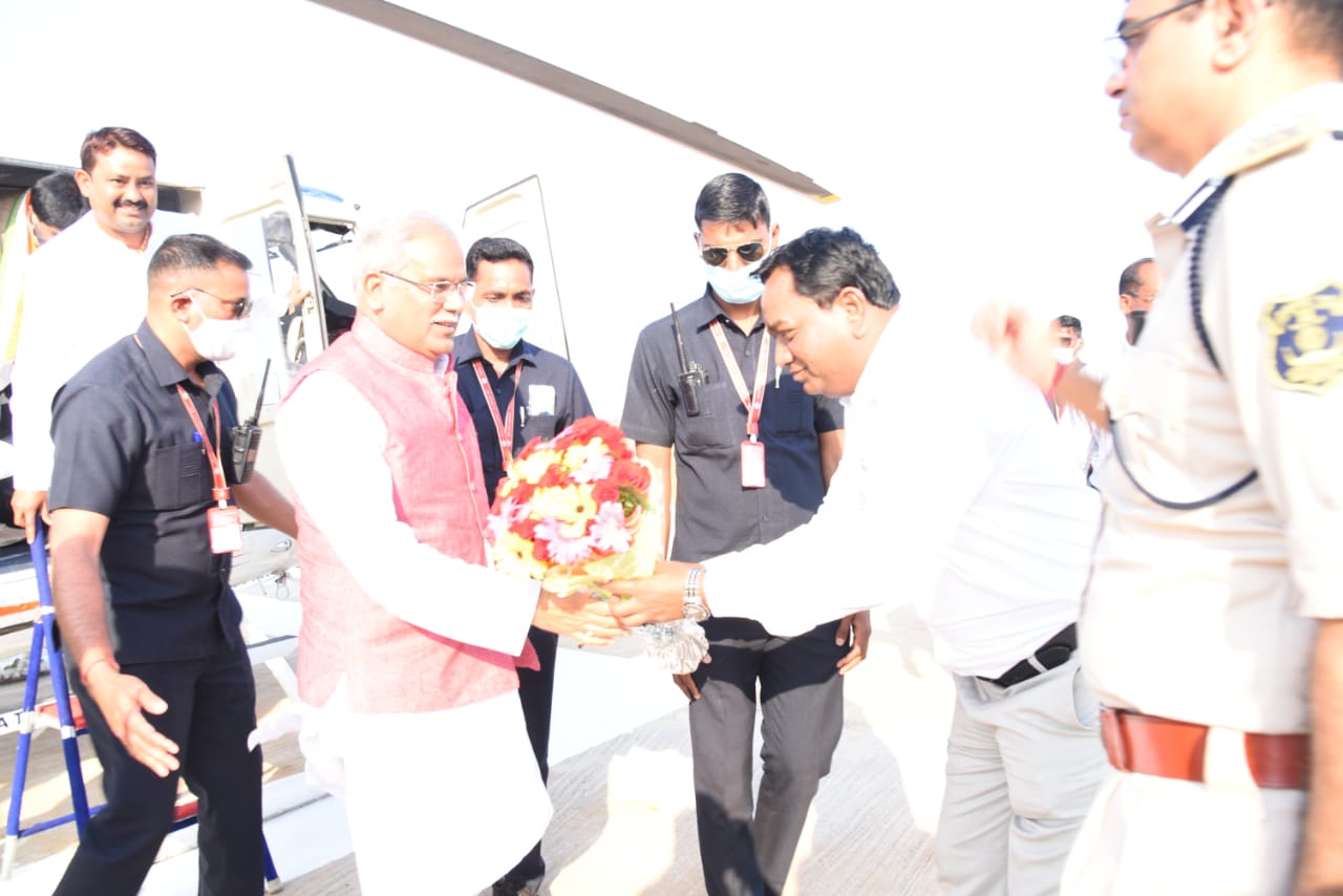 सीएम भूपेश बघेल का किया स्वागत
