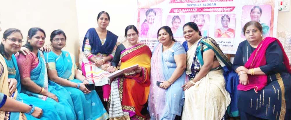 देश की प्रगति के लिए महिलाओं की भागीदारी अहम