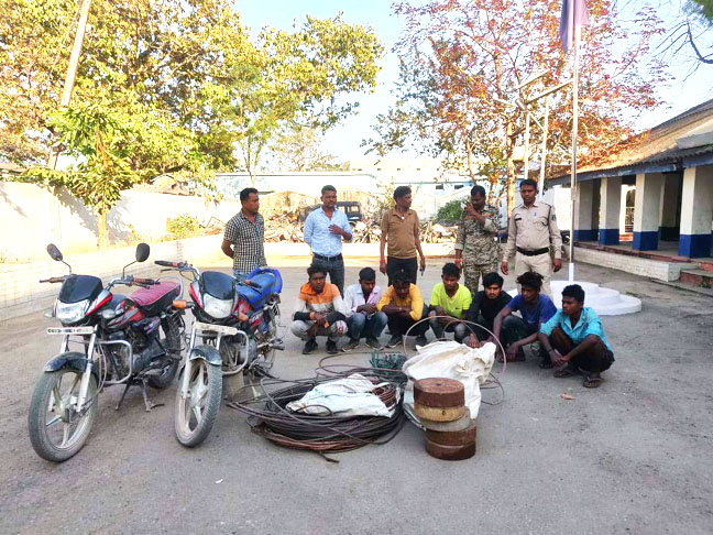 रेलवे साईडिंग से तांबा तार की चोरी, 7 गिरफ्तार रेलवे साईडिंग से तांबा तार की चोरी, 7 गिरफ्तार