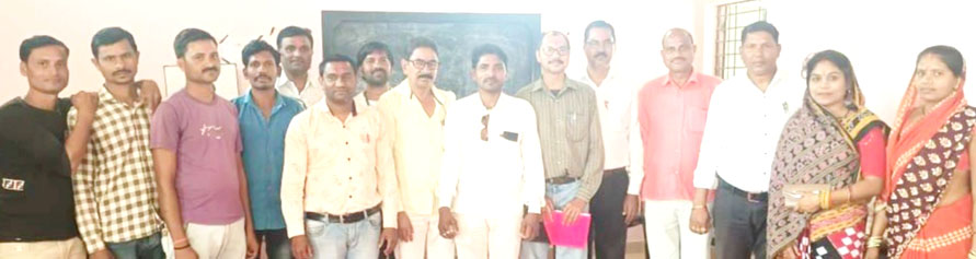 शाला विकास समिति स्कूलों की कृति बढ़ाने का काम करेंं-तारक