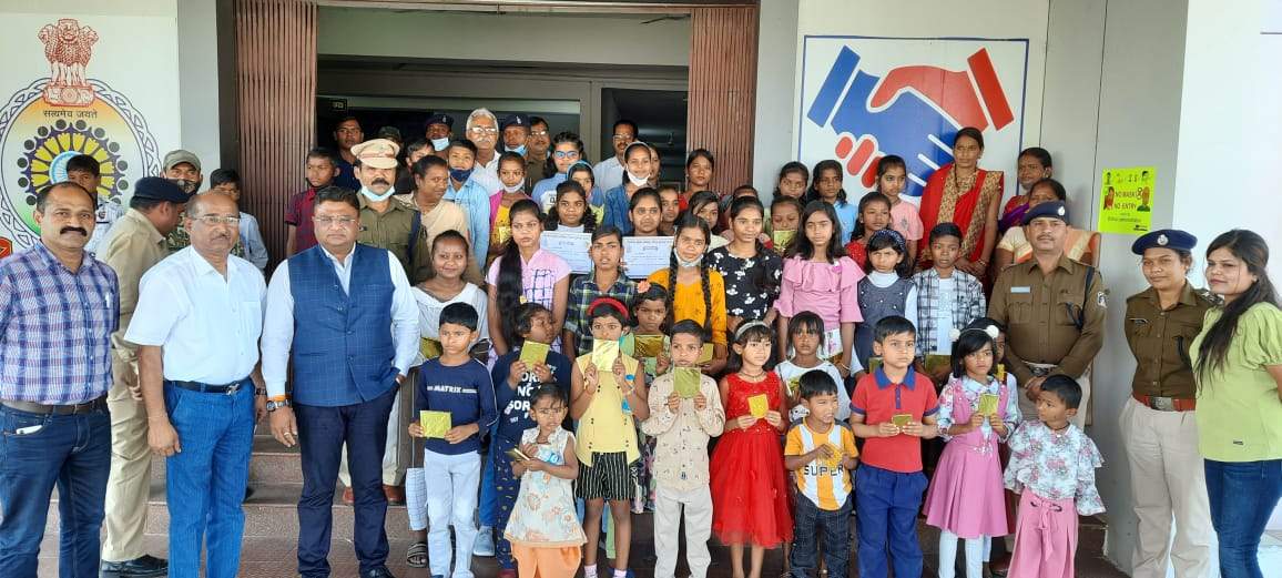 महिला सुरक्षा पर निबंध-चित्रकला स्पर्धा, विजेता पुरस्कृत