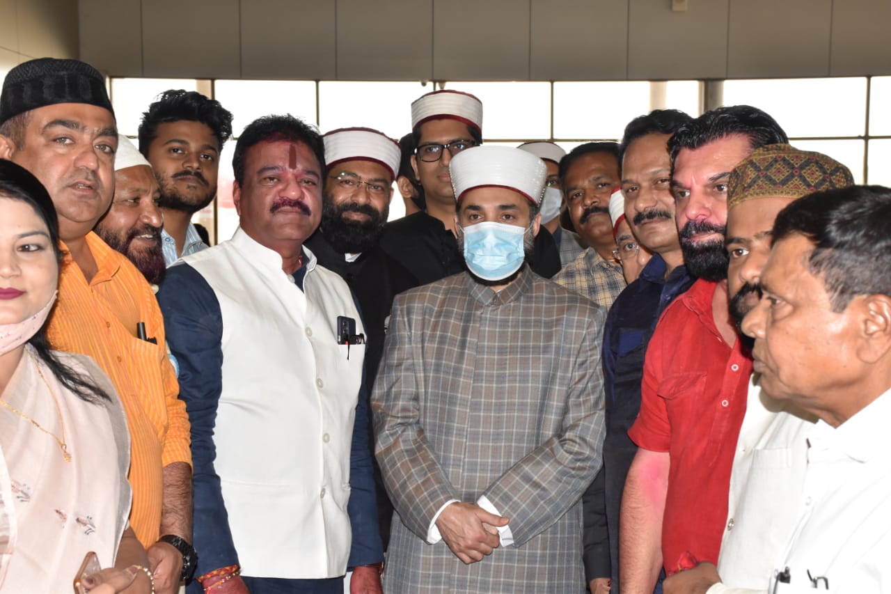 इस्लाम धर्मगुरु सैयदी हाशिमुद्दीन बस्तर पहुंचे