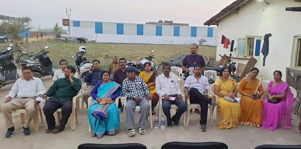 सरगुजा हिंदी साहित्य परिषद् ने मनाई काव्यमय होली