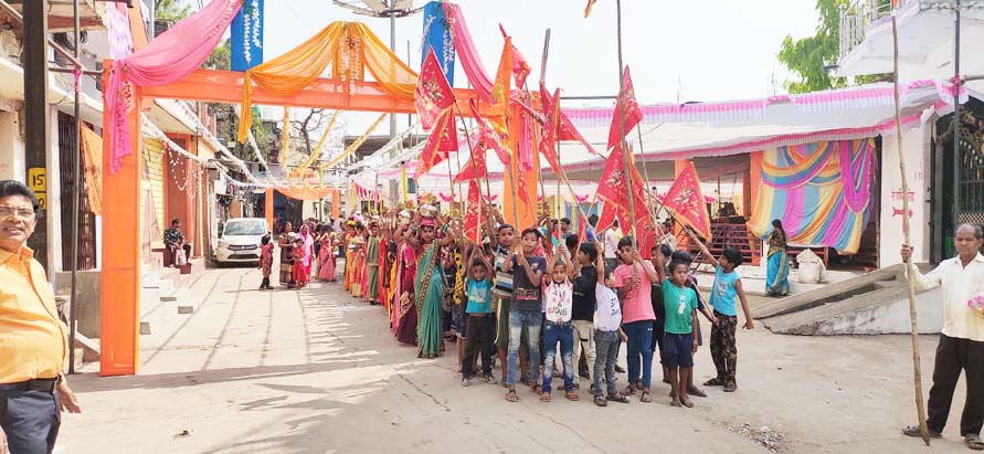 कलश यात्रा के साथ अखण्ड नवधा रामायण शुरू