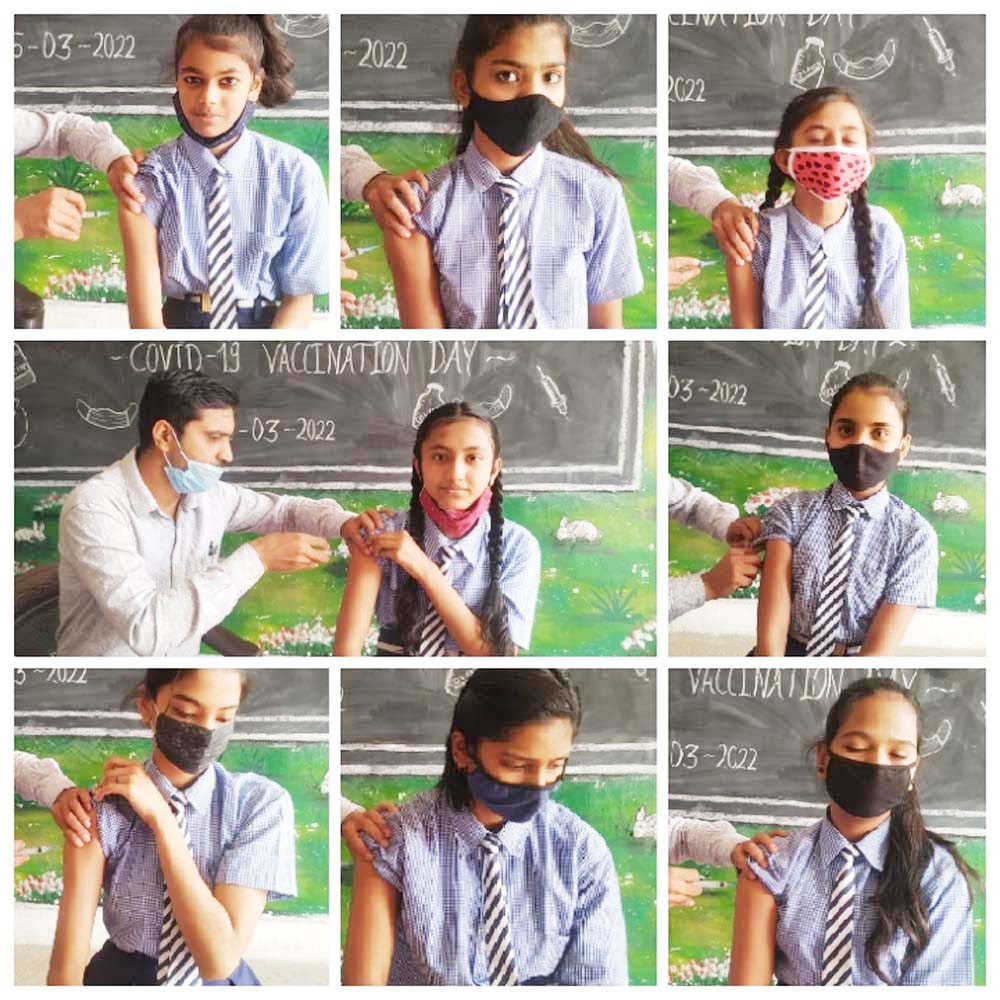 स्कूलों में बच्चों को टीके स्कूलों में बच्चों को टीके
