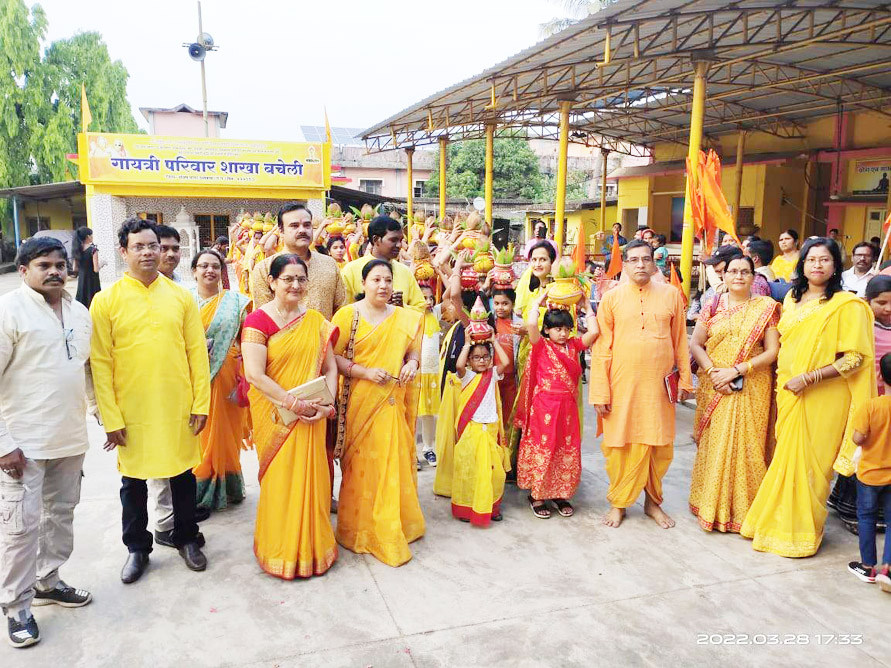 भक्त माता कर्मा जयंती पर  निकाली शोभायात्रा