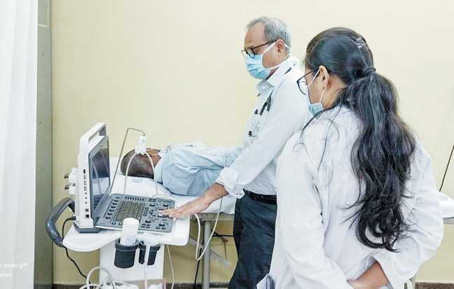 एनएमडीसी अपोलो अस्पताल में सुपरस्पेशलिटी मेडिकल कैंप का अधिकारी-कर्मचारी समेत ग्रामीणों ने भी उठाया लाभ