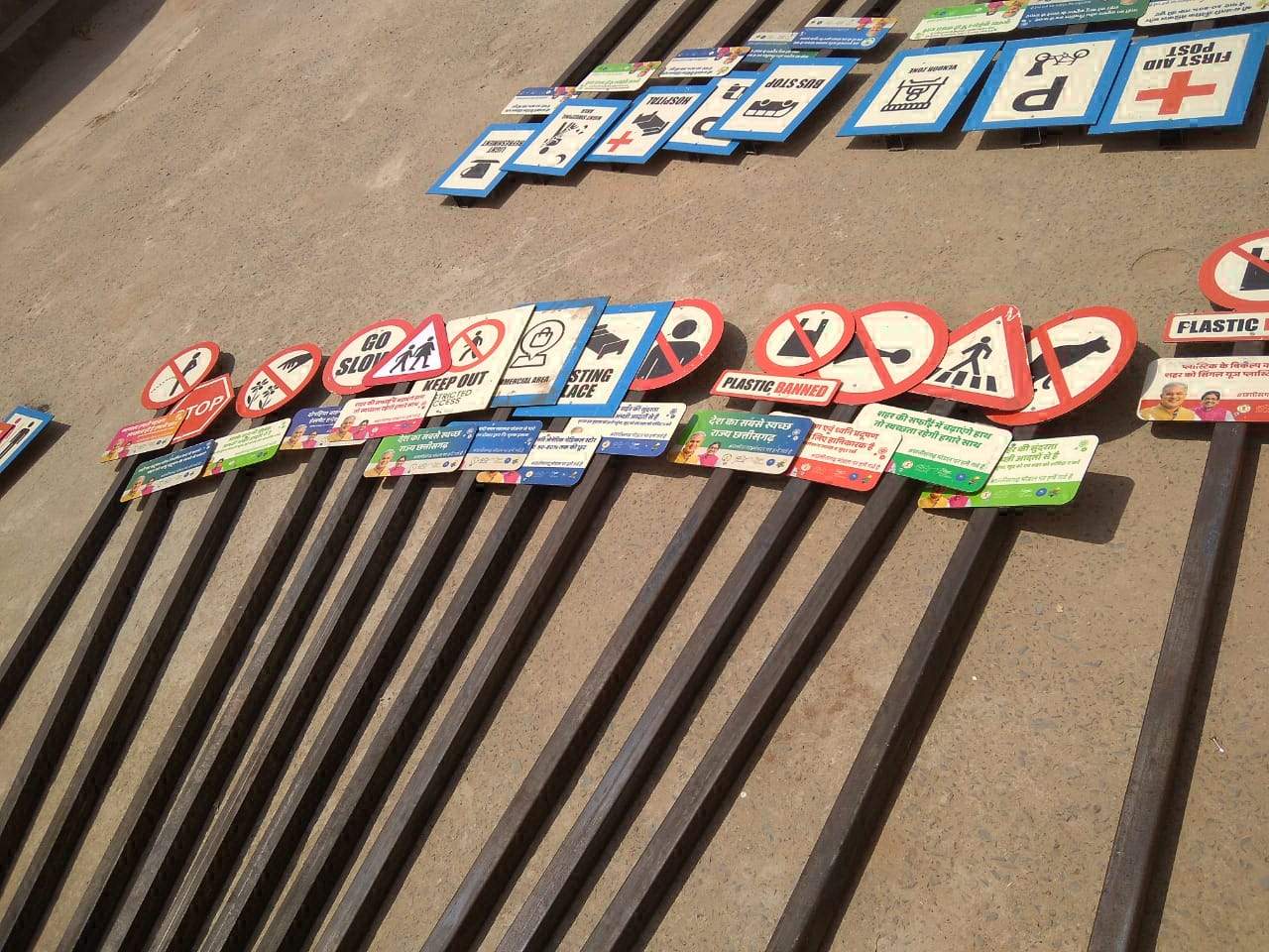 स्वच्छता सर्वेक्षण : वार्डों में सफाई -रंग रोगन सहित लगाए जा रहे पोस्टर