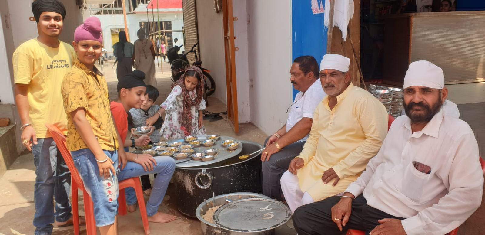 गुरूद्वारा गुरू सिंग सभा में सिंधी समाज का चेट्रीचंद्र जयंती गुरूद्वारा गुरू सिंग सभा में सिंधी समाज का चेट्रीचंद्र जयंती