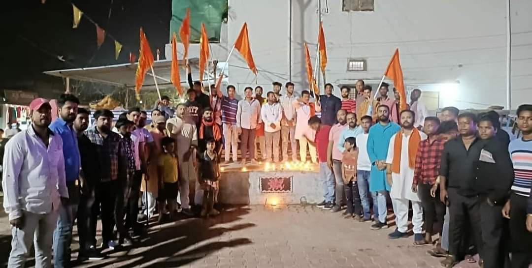 भाजयुमो ने महामाया मंदिर में दीप प्रज्वलित कर मनाया हिंदू नववर्ष