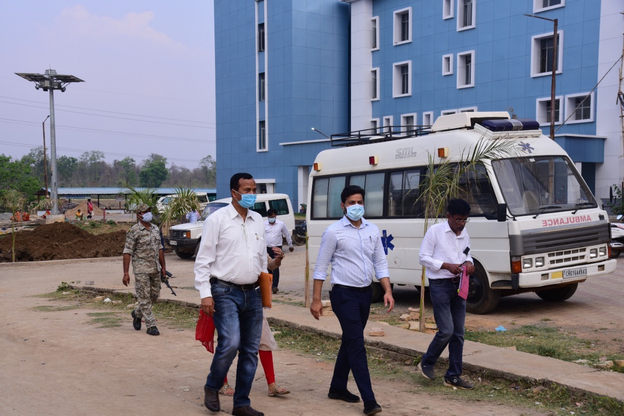 कलेक्टर ने डॉक्टरों की ली समीक्षा बैठक कलेक्टर ने डॉक्टरों की ली समीक्षा बैठक