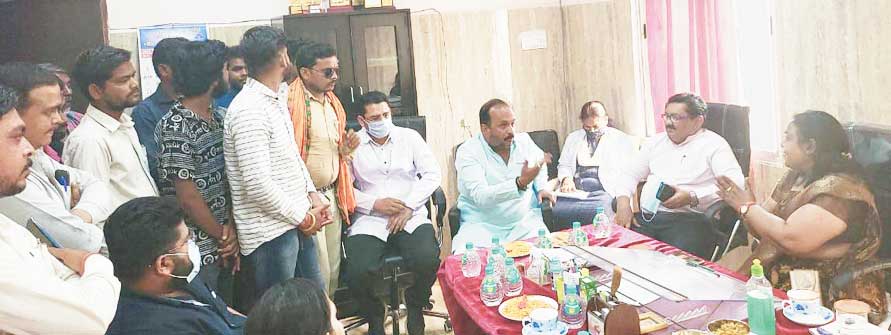 जिला अस्पताल में दवा-उपकरण खरीदी में अनियमितता, जांच की मांग जिला अस्पताल में दवा-उपकरण खरीदी में अनियमितता, जांच की मांग