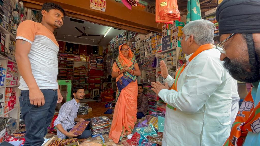 खैरागढ़ के महाराजा व विधायक का हमेशा हुआ अपमान-कौशिक खैरागढ़ के महाराजा व विधायक का हमेशा हुआ अपमान-कौशिक