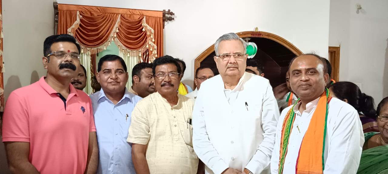 बिश्रामपुर में रमन का भव्य स्वागत