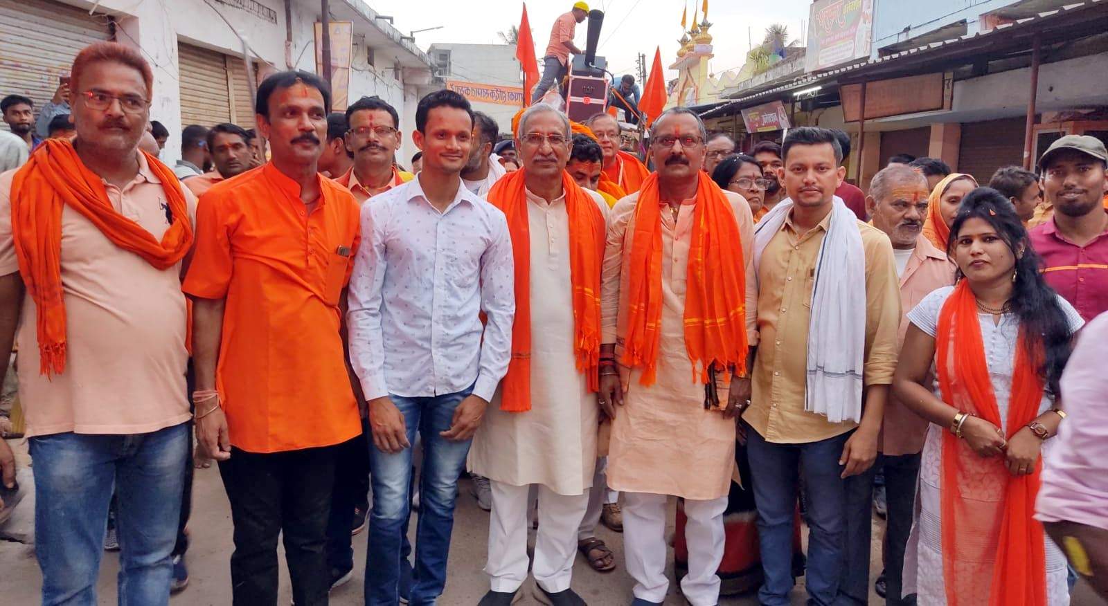 श्रीराम जन्मोत्सव पर निकाली भव्य शोभायात्रा श्रीराम जन्मोत्सव पर निकाली भव्य शोभायात्रा
