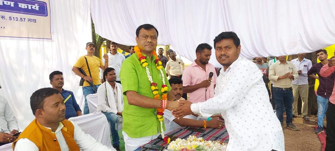 बस्तर सांसद-चित्रकोट विधायक सामूहिक विवाह में हुए शामिल