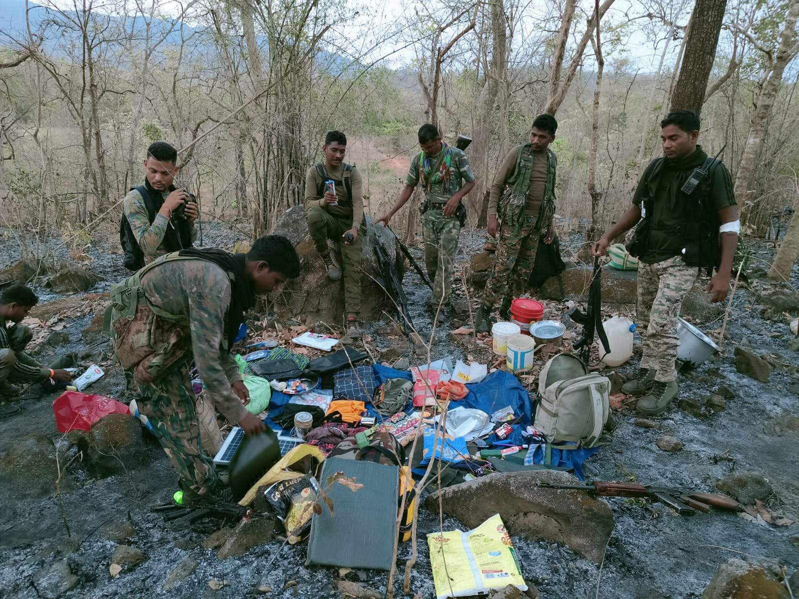 बीजापुर में मुठभेड़, नक्सली भागे