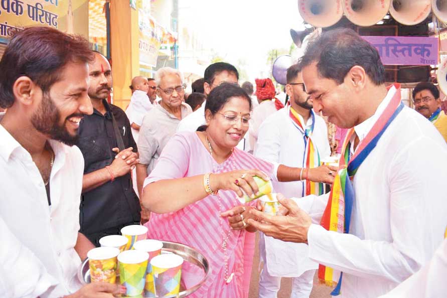 महावीर व अम्बेडकर जयंती पर मेयर ने समुदाय को दी शुभकामनाएं महावीर व अम्बेडकर जयंती पर मेयर ने समुदाय को दी शुभकामनाएं