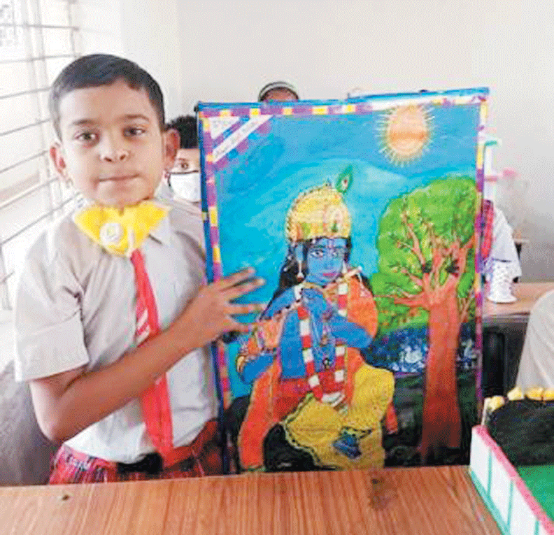 स्कूल से मिली किताब में छठवीं के बच्चे को मिले एक सौ साठ रूपए, शिक्षिका के माध्यम से छात्र को वापस लौटाए