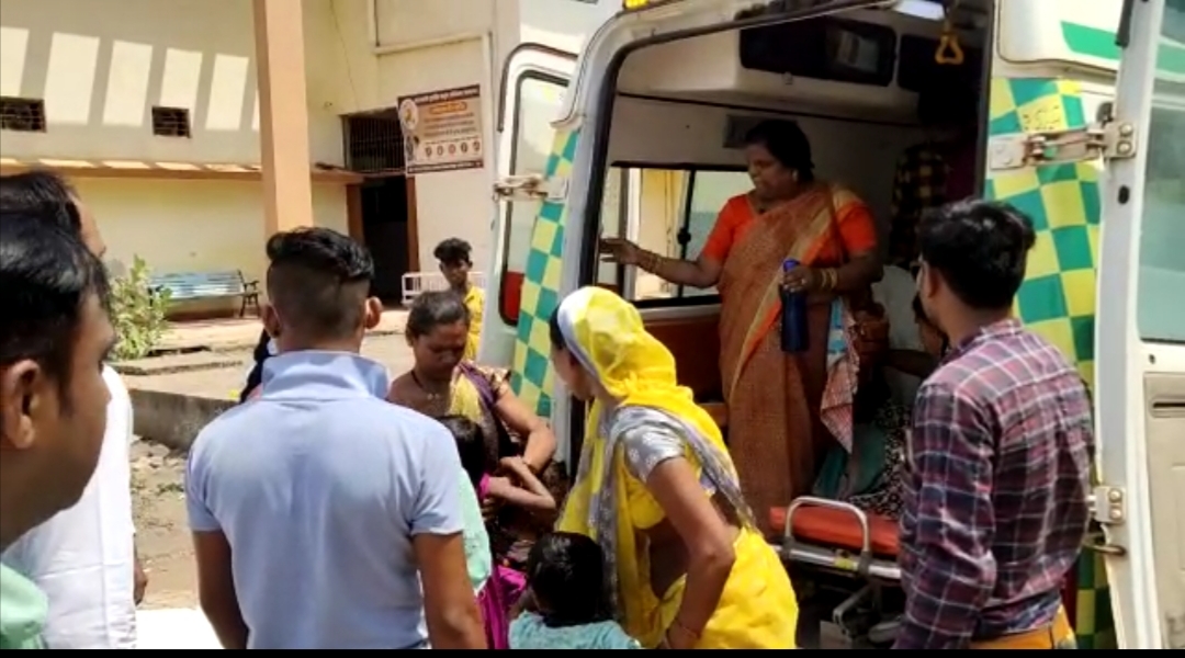 आंगनबाड़ी केंद्र में टाइल्स गिरने से 5 मासूम घायल, 2 गंभीर आंगनबाड़ी केंद्र में टाइल्स गिरने से 5 मासूम घायल, 2 गंभीर