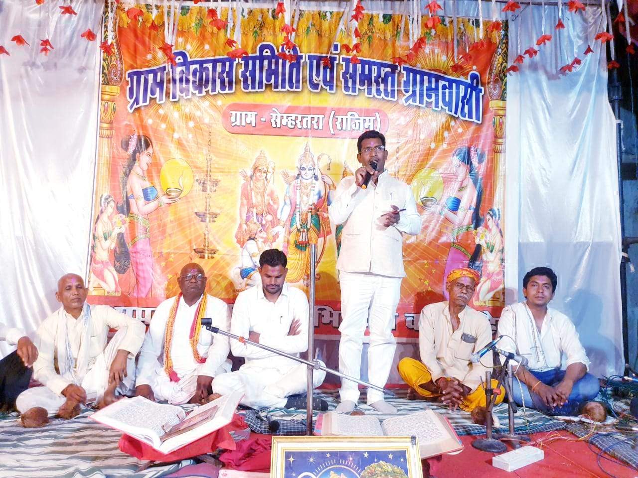 श्री हनुमान जन्मोत्सव पर विभिन्न धार्मिक कार्यक्रम श्री हनुमान जन्मोत्सव पर विभिन्न धार्मिक कार्यक्रम