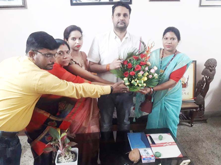 अनिता ने उच्च शिक्षा मंत्री उमेश का लिया आशीर्वाद अनिता ने उच्च शिक्षा मंत्री उमेश का लिया आशीर्वाद