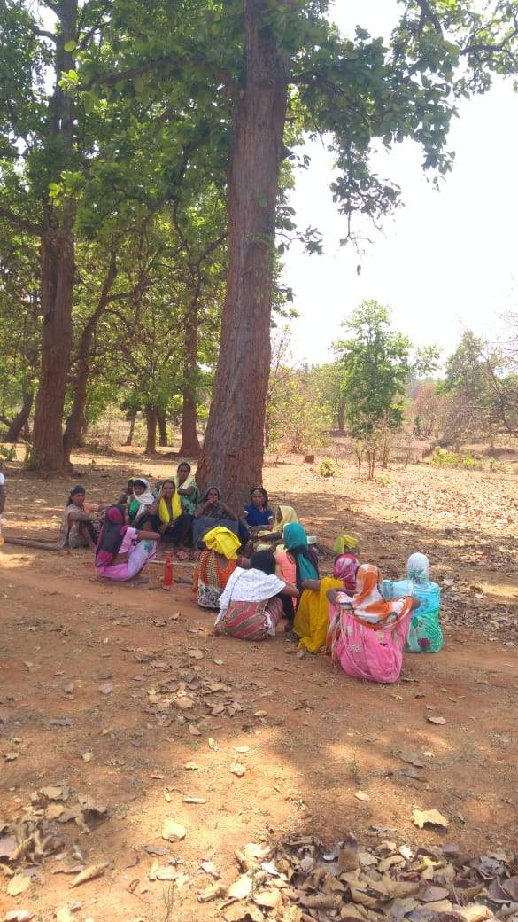 परसा कोल खदान के विरोध में महिलाओं का चिपको आंदोलन शुरू