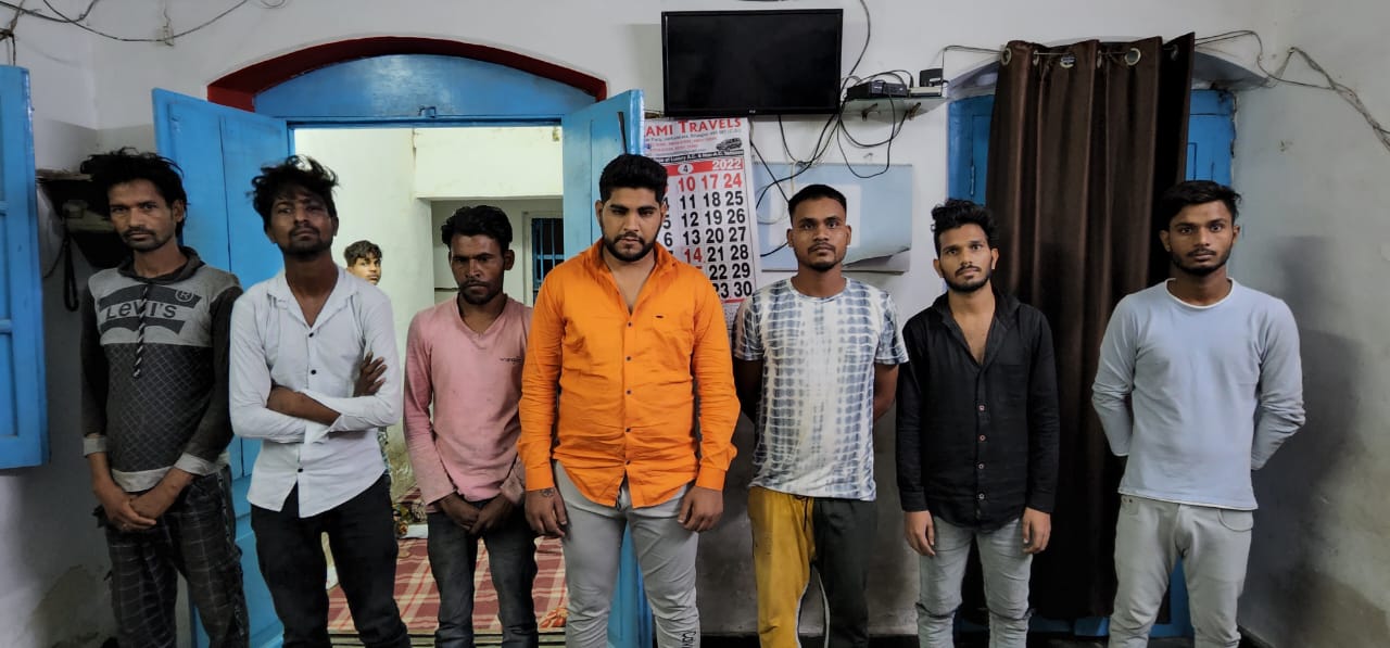 पुलिस ने चलाया असामाजिक तत्वों के खिलाफ अभियान, 75 से अधिक गिरफ्तार, 25 लंबे समय से थे फरार