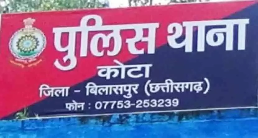 माइक्रो फाइनेंस कंपनी के कर्ज तले दबे मां बेटे ने एक साथ फांसी लगाई