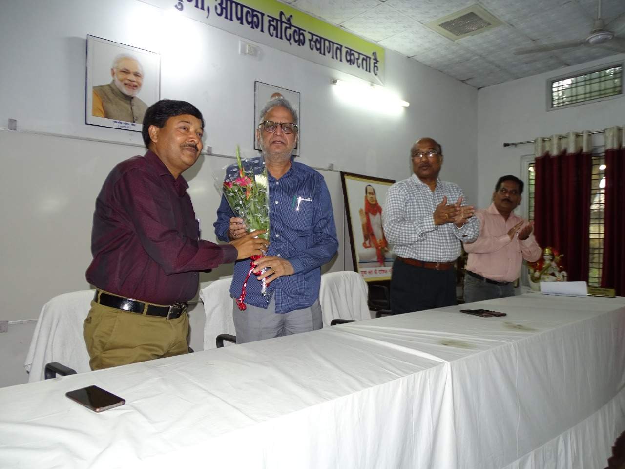 विवि में एनएसएस-समन्वयक की विदाई एवं नये समन्वयक का स्वागत