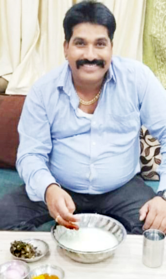 मजदूर दिवस पर हर खासोआम ने लिया बोरे बासी का मजा